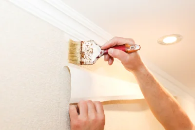 Pose de papier peint à la Romaine — revêtements muraux et toiles de verre